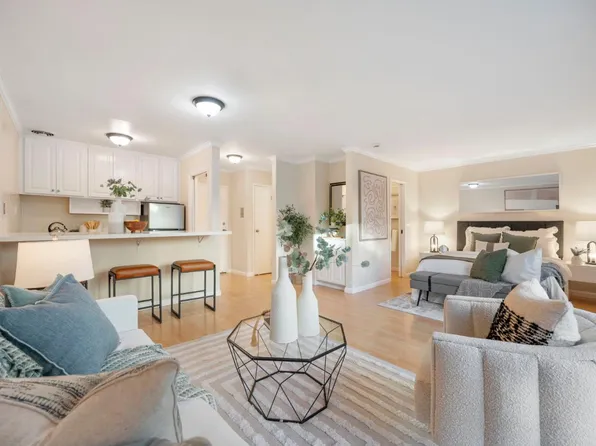 928 Peninsula Ave APT 210, San Mateo, CA 94401