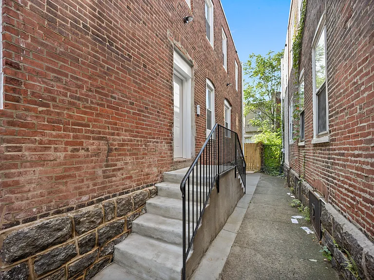 5244 Spruce St #4 — Photo 11