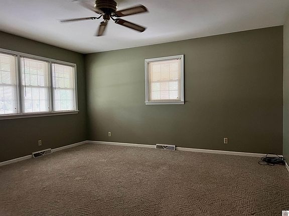 4th image of 822 S 9th St