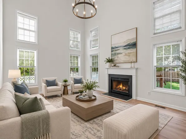 103 Peachland Dr, Cary, NC 27519