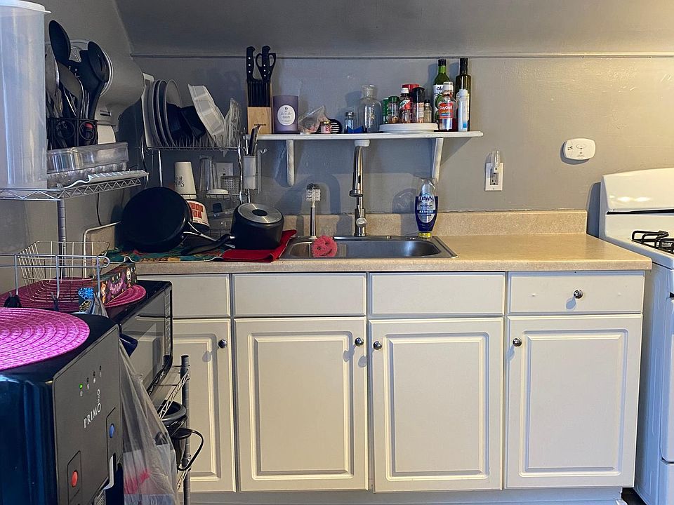 2491 10th St Wyandotte, MI, 48192 Apartments for Rent Zillow