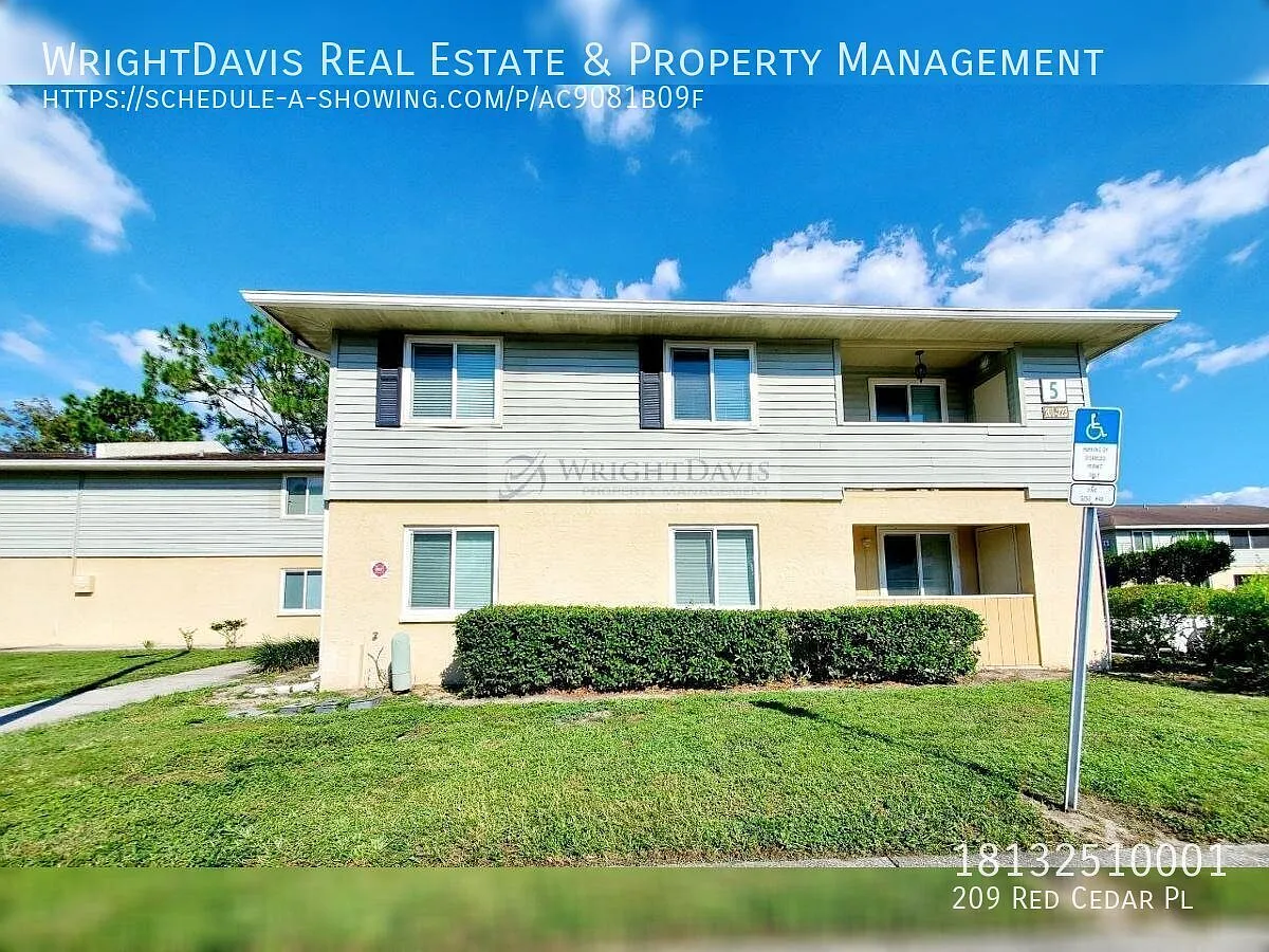 Fully Remodeled 2BR/2BA Condo with Fenced Paver Patio in Brandon — Photo 1