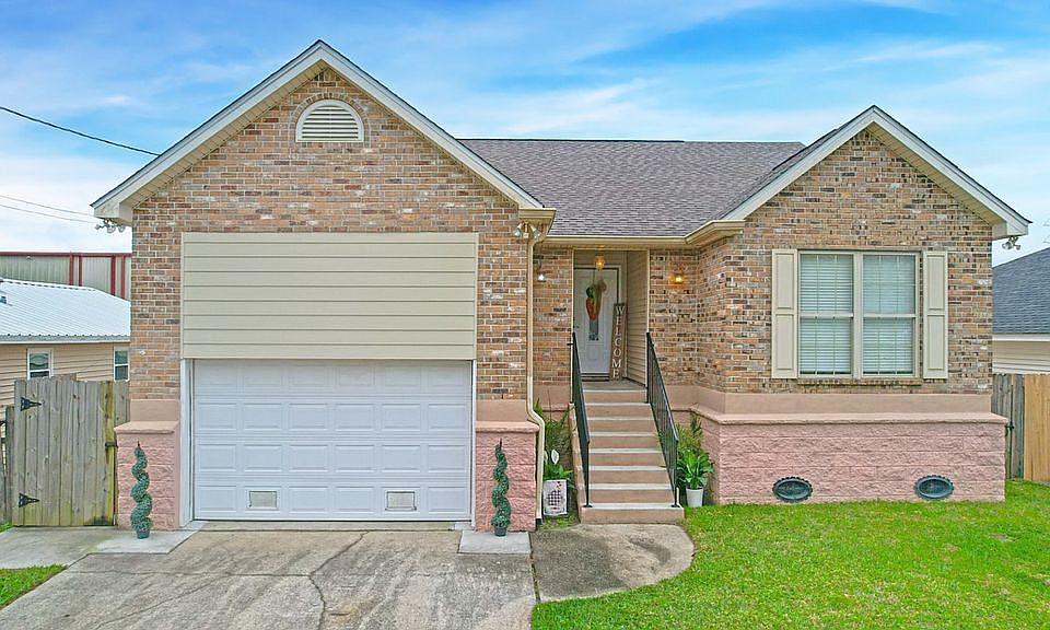 133 Star Pl, Belle Chasse, LA 70037 | Zillow