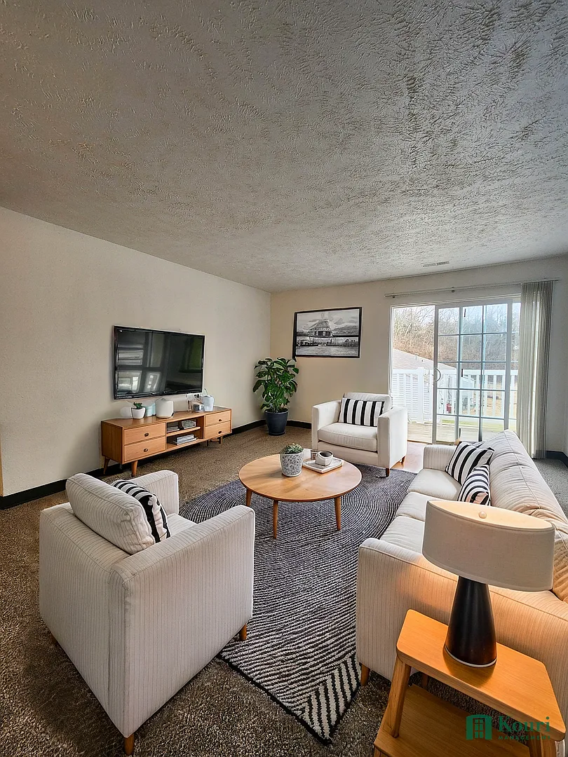 Hidden Bluffs Apartments — Photo 1