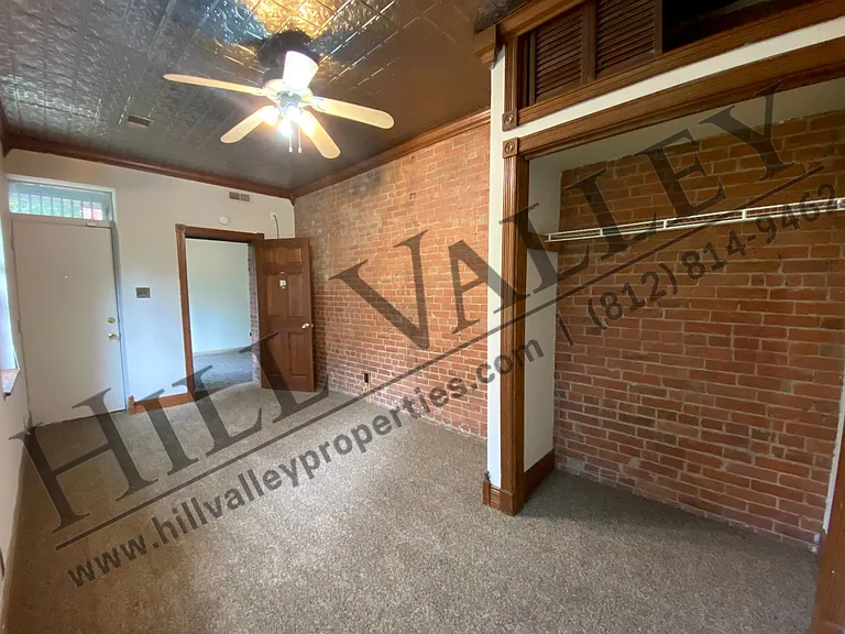 522 S 6th St — Photo 11