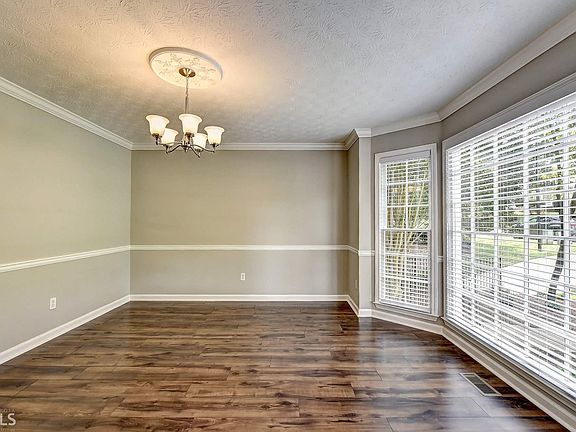 4th image of 4106 Vicksburg Dr