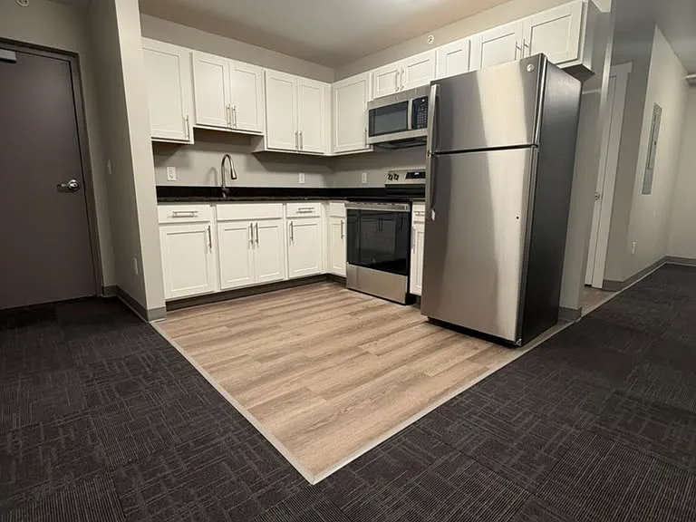 400 Riverside Dr #MANORP107FLOOR-1 — Photo 1
