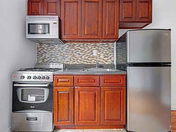 2nd image of 1771 1st Ave #5A