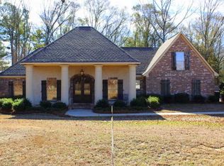 225 Allen Dr, Brandon, MS 39047