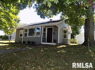 1612 W Circle Rd, Peoria, IL 61604