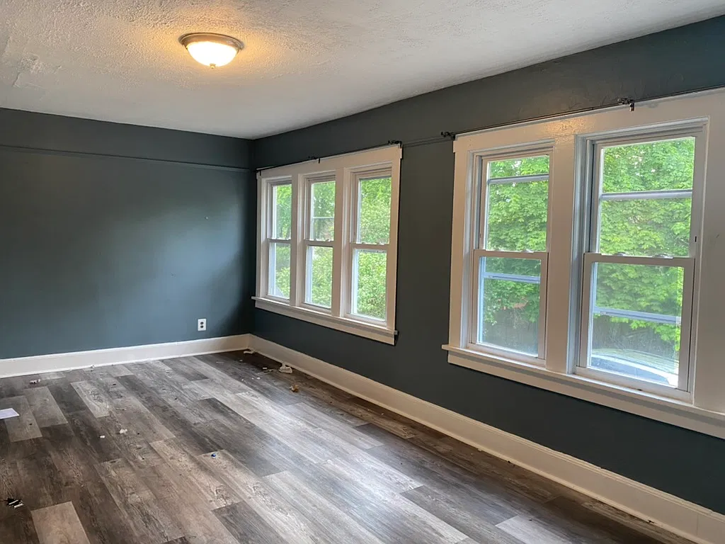2 bed, 700 sqft, $1,600 — Photo 1