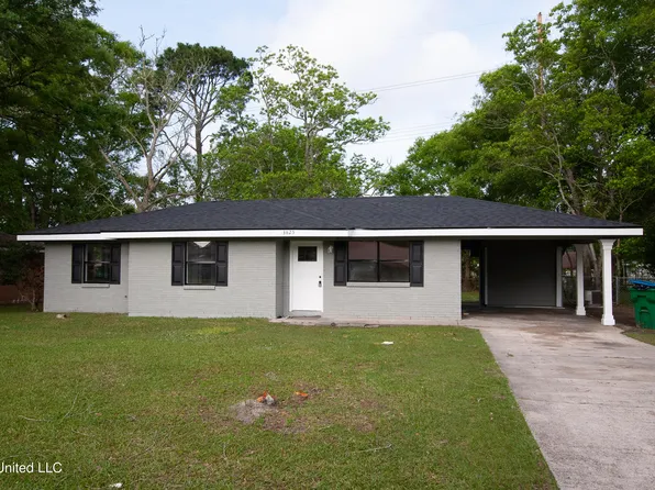3825 Juniper St, Moss Point, MS 39563