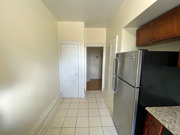 4th image of 24 Jersey St APT 42