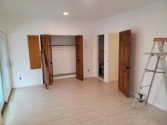 Rented by 18 REALTY