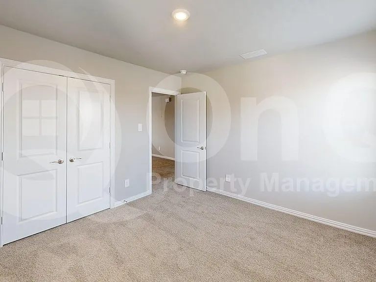 517 Ridgedale Dr — Photo 15