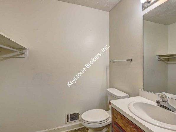 2567 Presidents Walk