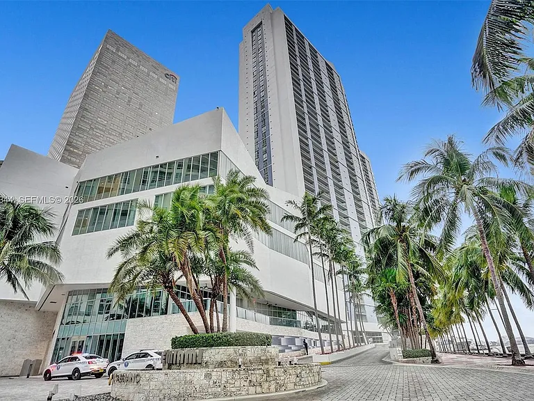 325 Biscayne Blvd #2519 — Photo 43