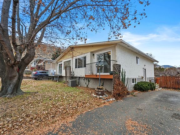 3rd image of 740 Walkem Rd