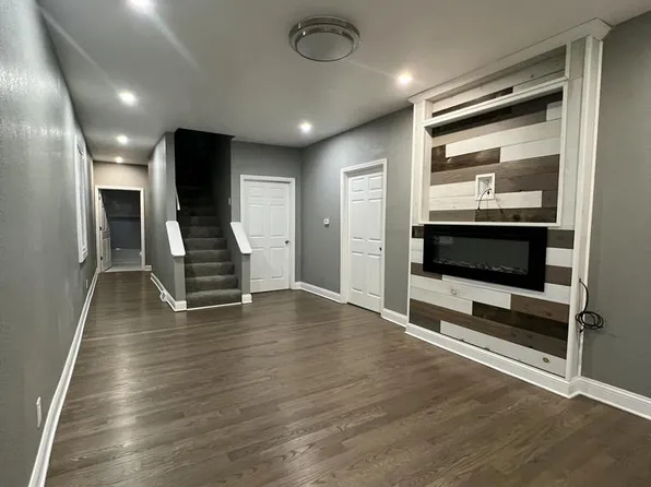 2456 North 21st STREET, Milwaukee, WI 53206
