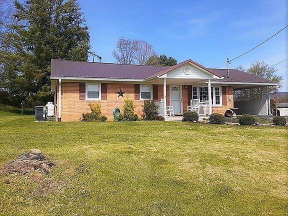 2nd image of 215 Trump Dr