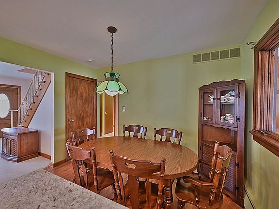 Kitchen - Dining Area