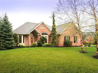 169 Promenade Ln, Williamsville, NY 14221