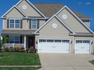 222 Honey Locust Ln, Commercial Point, OH 43116