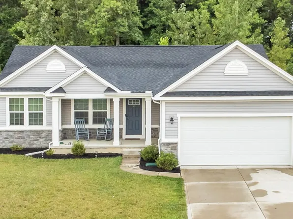 9247 Lakeside St, Tipp City, OH 45371