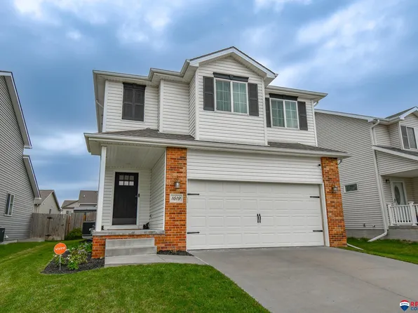 1619 Blanca Dr, Lincoln, NE 68521