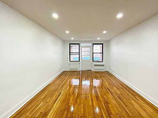 4th image of 350 E 19th St #H2