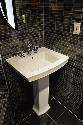 Rented by CoSo Apartments | media 19