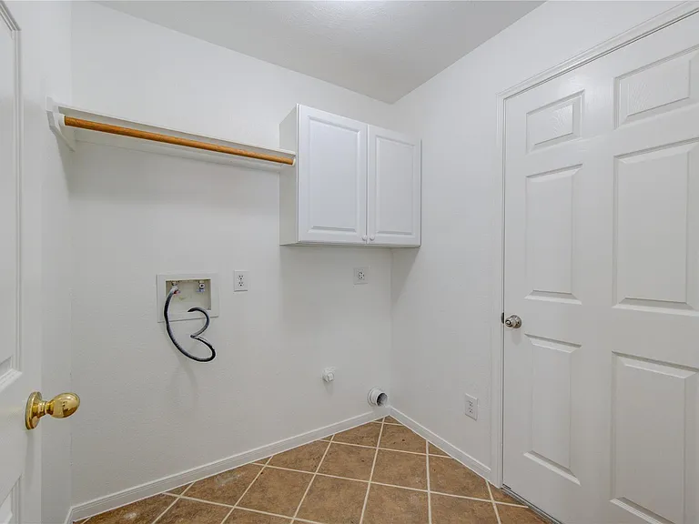 24626 Cornell Park Ln — Photo 7