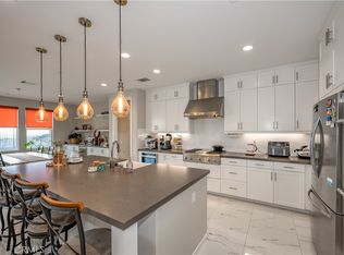 28541 Sparrow Way, Santa Clarita, CA 91350