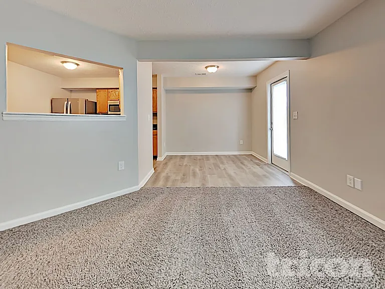 1102 Central Park Blvd N — Photo 4