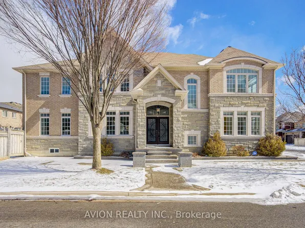 30 Ferrazzano Ln, Vaughan, ON L4H 0X2