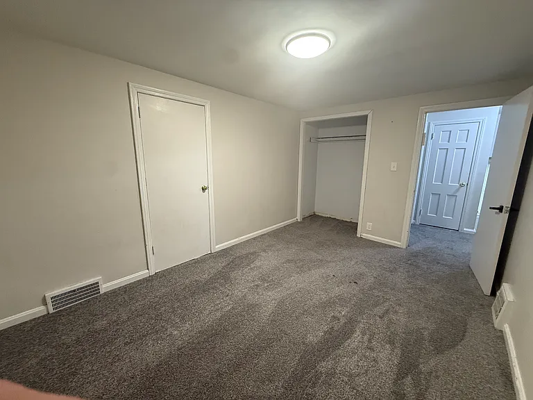4350 Silsby Rd — Photo 10