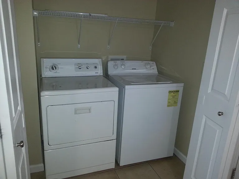 307 Douglas Dr — Photo 22