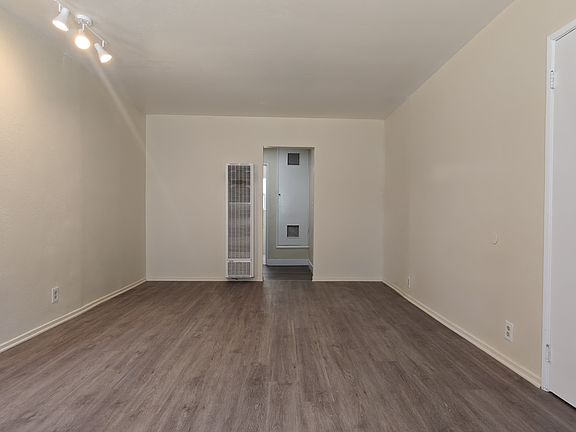 2nd image of 10223 Darby Ave APT 3