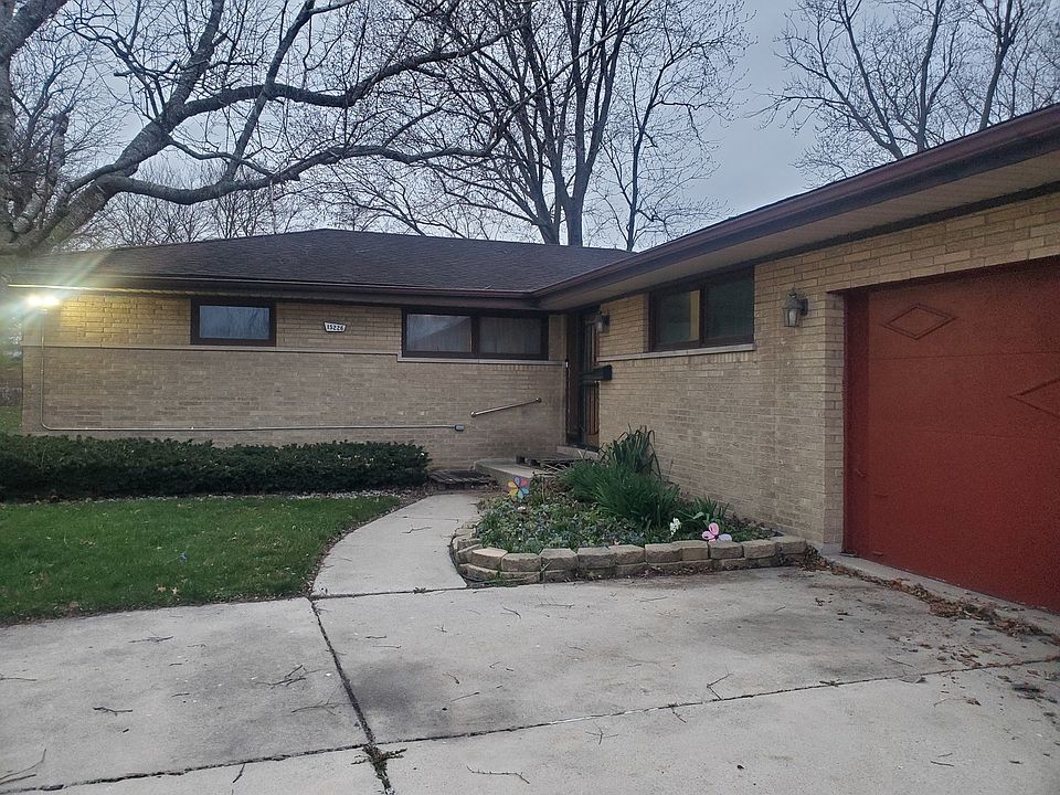 1st image of 15226 Waterman Ct
