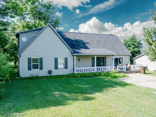 146 Boone Ln, Mitchell, IN 47446