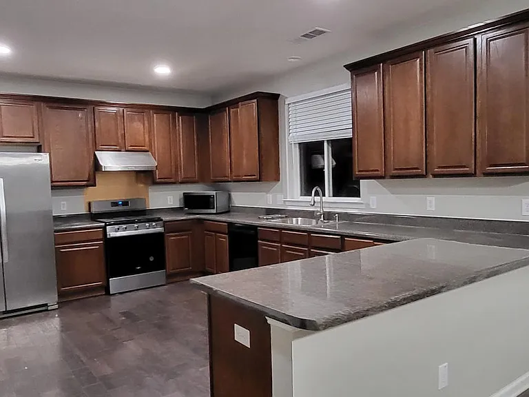 1113 Sparkling Cove Dr — Photo 13