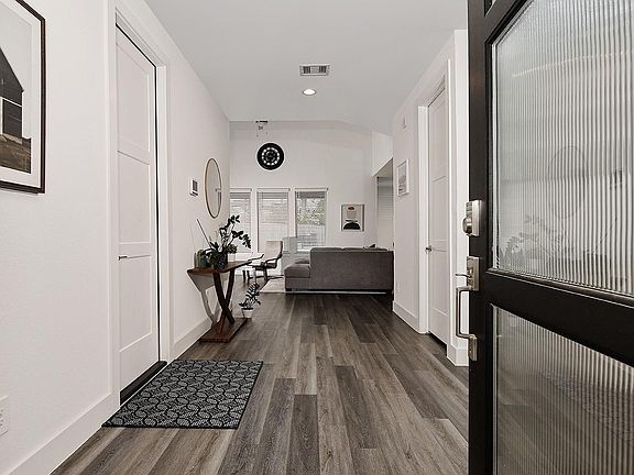 4th image of 13769 Rising Sun Ln