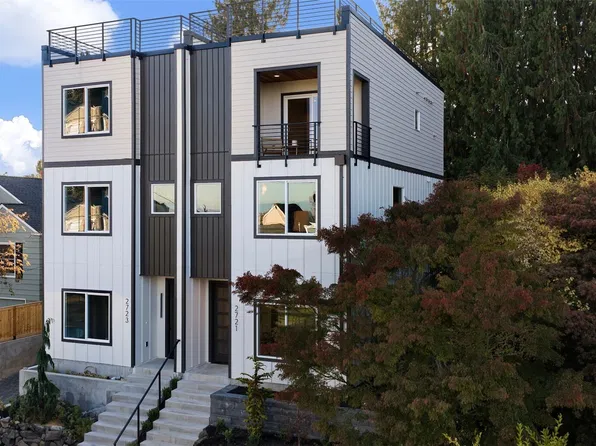 2721 Belvidere Avenue SW, Seattle, WA 98126