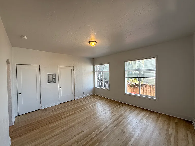 1429 Leavenworth St #104 — Photo 7