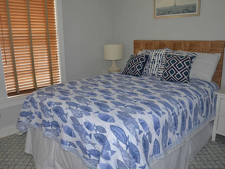 704 Ocean Front — Photo 33