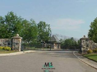 5345 Orchard Rdg, Rochester, MI 48306