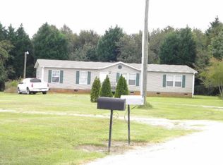 55 Stan Ln, Chesnee, SC 29323