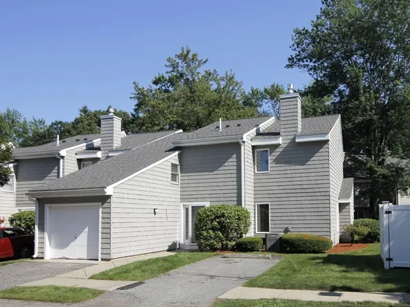 171 Swanton St Unit 64, Winchester, MA 01890