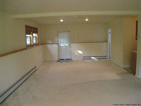 2nd image of 7 Laura Dr