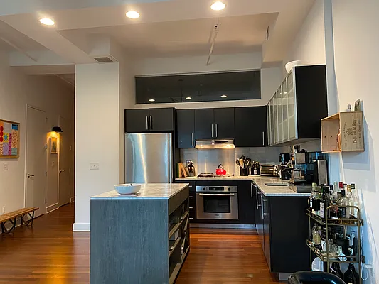 Rented by REAL New York | media 20